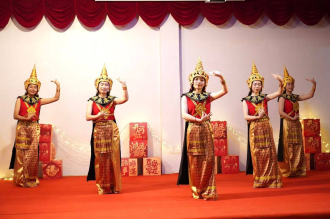 Chinese Consulate General in Luang Prabang Celebrates International Women’s Day